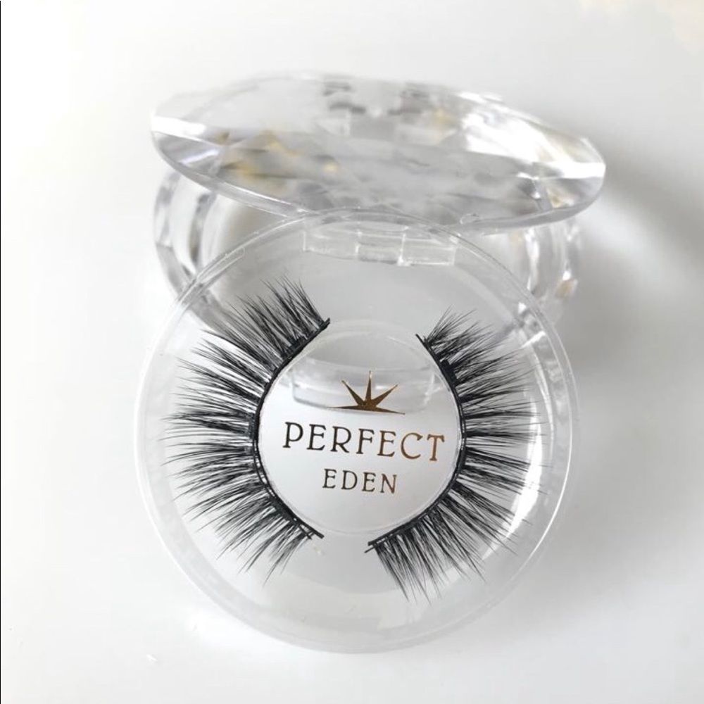 Magnetic eye lashes